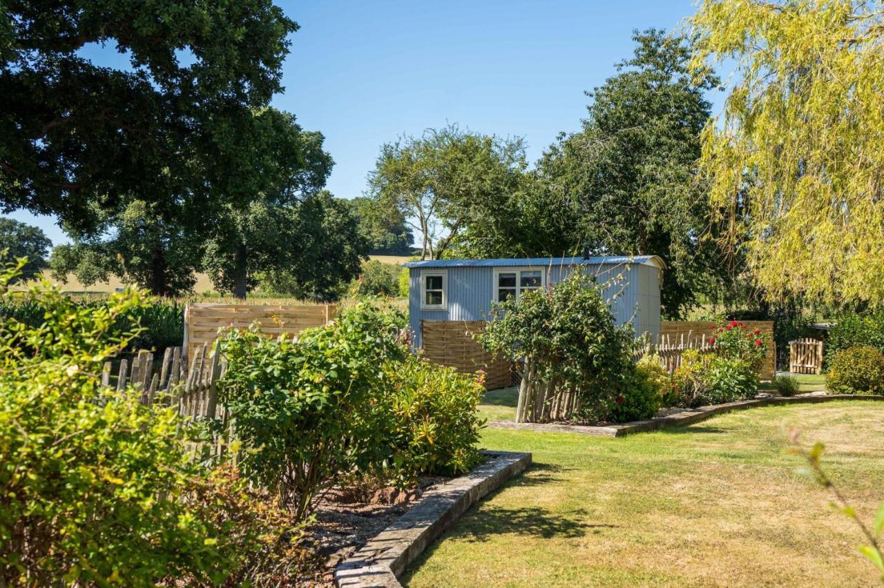 The Hideaway Hut - 1 Bed Shepherds Hut - Херефорд Экстерьер фото